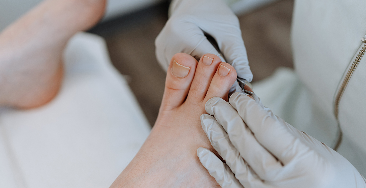 Read more about the article Career Options with an Esthetician License